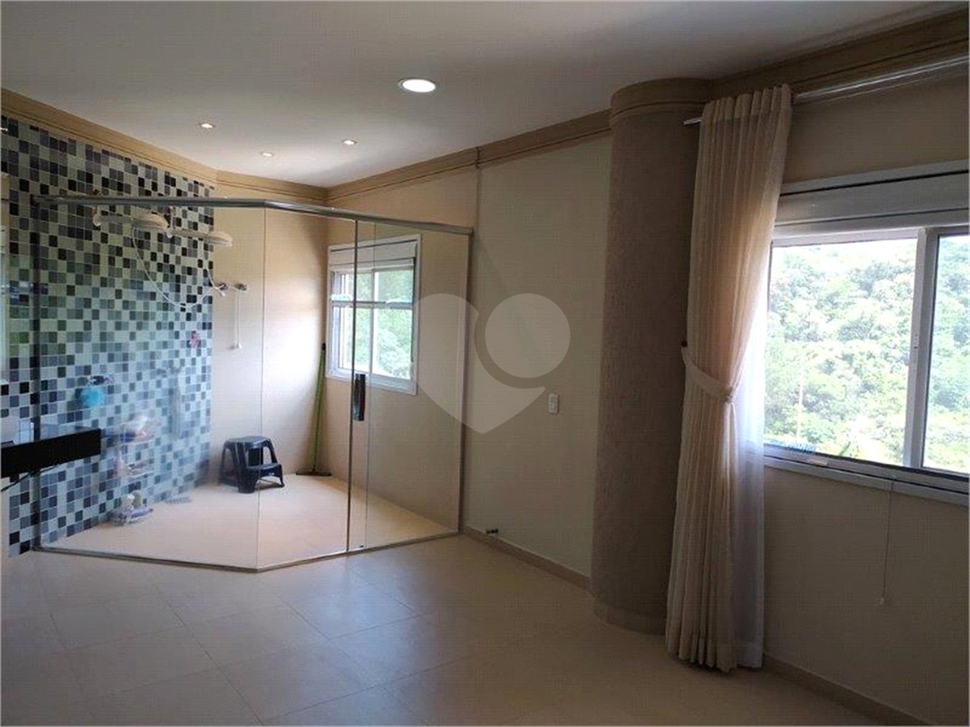 Casa à venda com 4 suítes no condomínio Parque Imperial, Mairiporã - SP