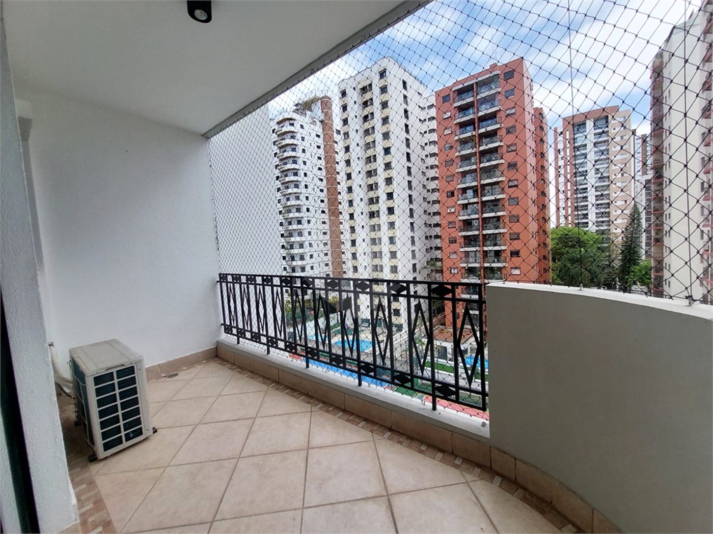 Apartamento para alugar com 4 quartos, sendo 1 suíte, em Vila Leopoldina, São Paulo, SP