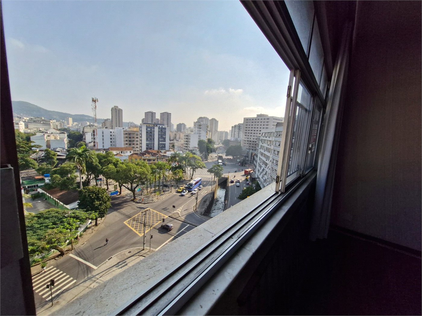 Apartamento à venda com 3 quartos, sendo 1 suíte,  em Tijuca, Rio de Janeiro, RJ