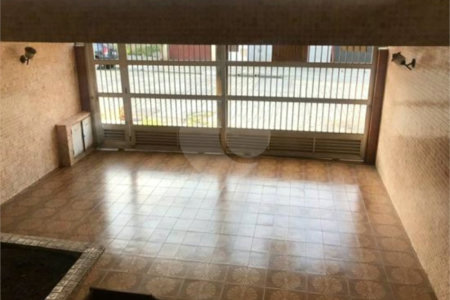 Casa à venda com 4 quartos, sendo 1 suíte, em Vila Dom Pedro I, São Paulo, SP