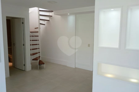 Cobertura à venda com 3 quartos, sendo 1 suíte, em Barra da Tijuca, Rio de Janeiro, RJ