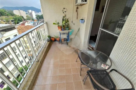 Cobertura à venda com 3 quartos, sendo 1 suíte, em Tijuca, Rio de Janeiro, RJ