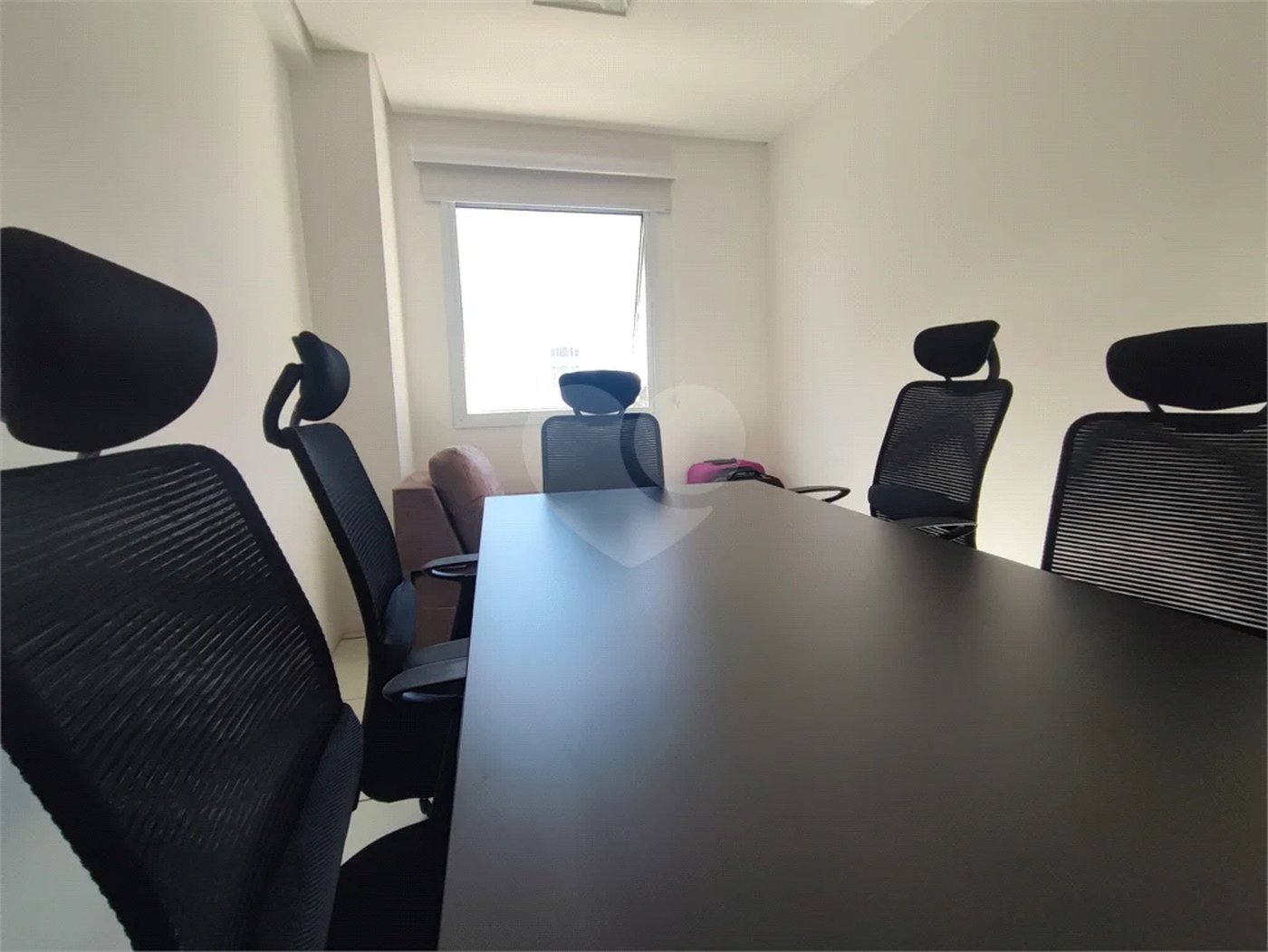 Excelente conjunto comercial para locação com 38 m², 2 salas com varanda e 1 vaga no Ipiranga!