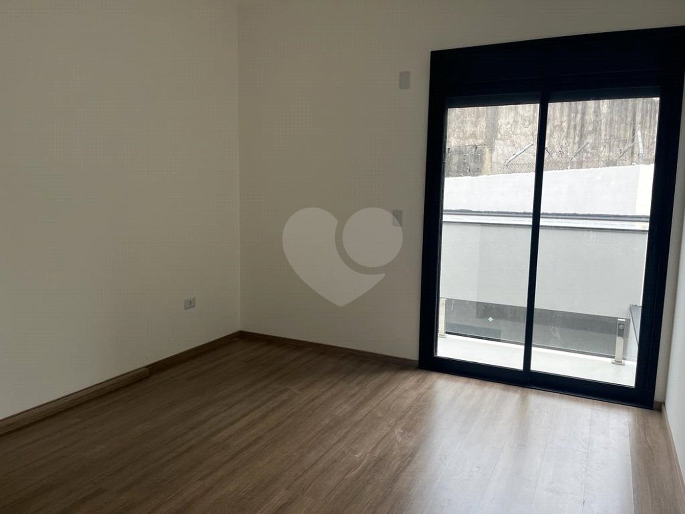 Sobrado à venda com 2 quartos, sendo 1 suíte, em Arujamérica, Arujá, SP