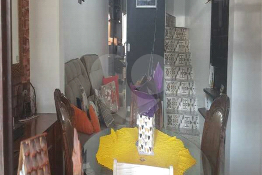 Sobrado à venda com 3 quartos, sendo 1 suíte, em Jardim Virginia Bianca, São Paulo, SP