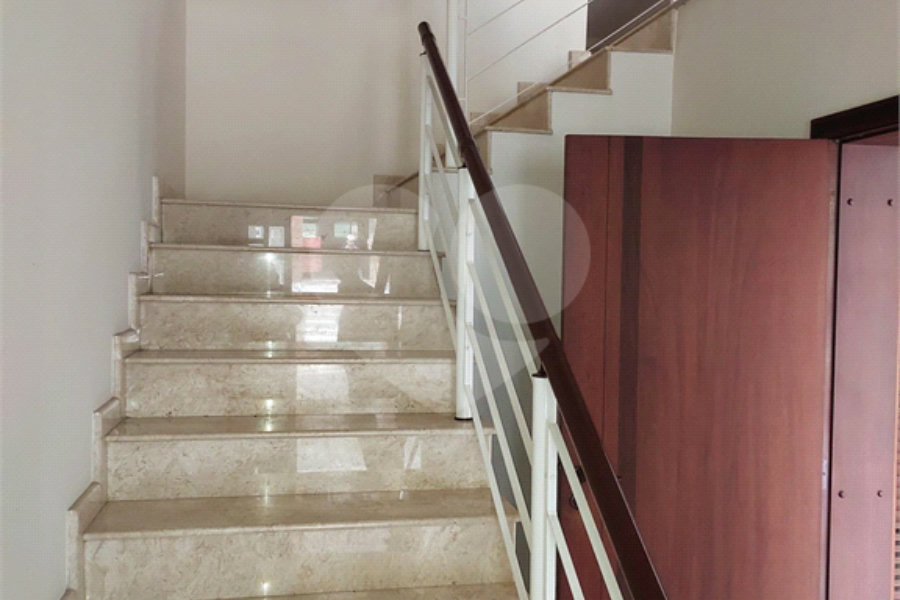 Casa à venda com 3 suítes no condomínio Chácara Francesa, São Paulo - SP