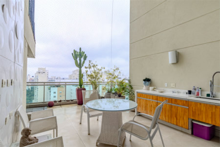 Apartamento à venda com 4 suítes em Campo Belo, São Paulo, SP