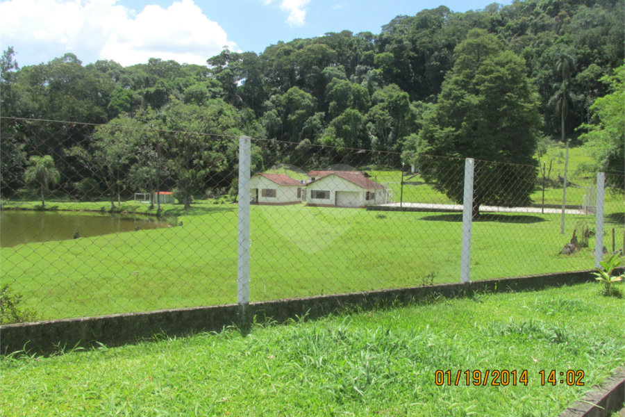Casa à venda ou para alugar no condomínio Cinco Lagos, Mairiporã - SP
