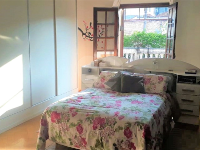 Sobrado à venda com 4 quartos em Vila Aurora (zona Norte), São Paulo, SP