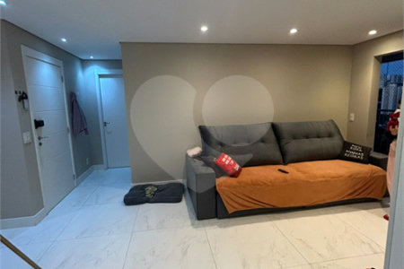 Apartamento à venda com 3 quartos, sendo 1 suíte, em Jardim Vazani, São Paulo, SP