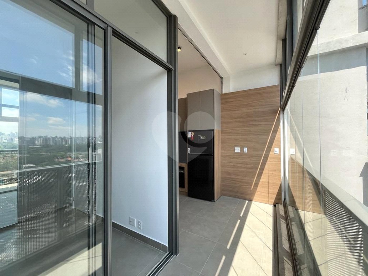 Apartamento à venda com 1 quarto em Moema, São Paulo, SP
