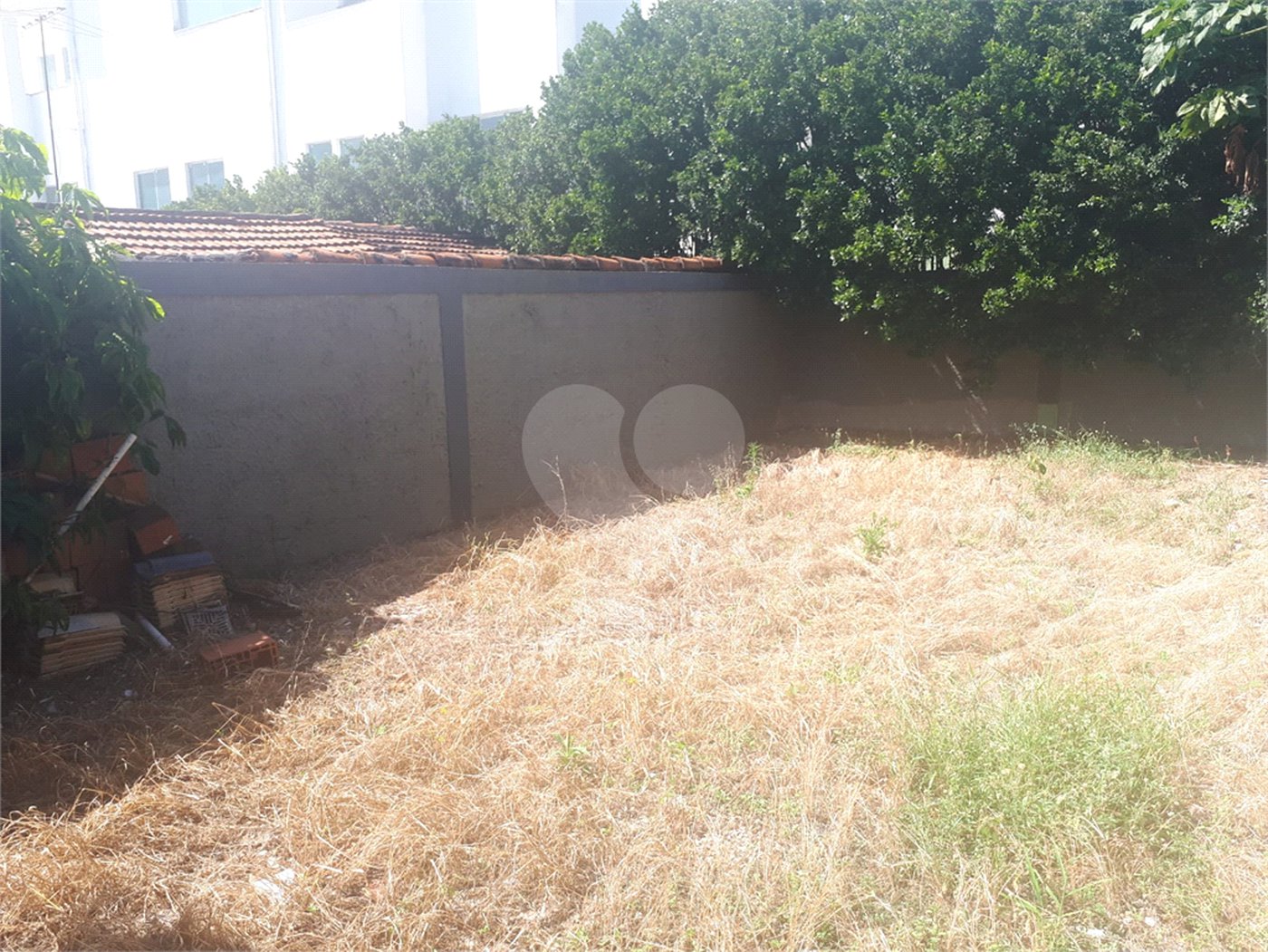 Casa à venda ou para alugar com 3 quartos, sendo 2 suítes,  no Centro, Vinhedo, SP