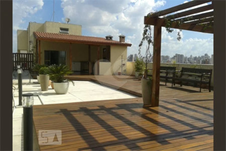Apartamento no Cambuci com 2 dormitórios e vaga à venda