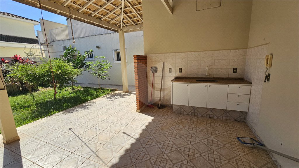 Sobrado à venda com 3 quartos, sendo 2 suítes, em Jardim Rossignatti, Indaiatuba, SP