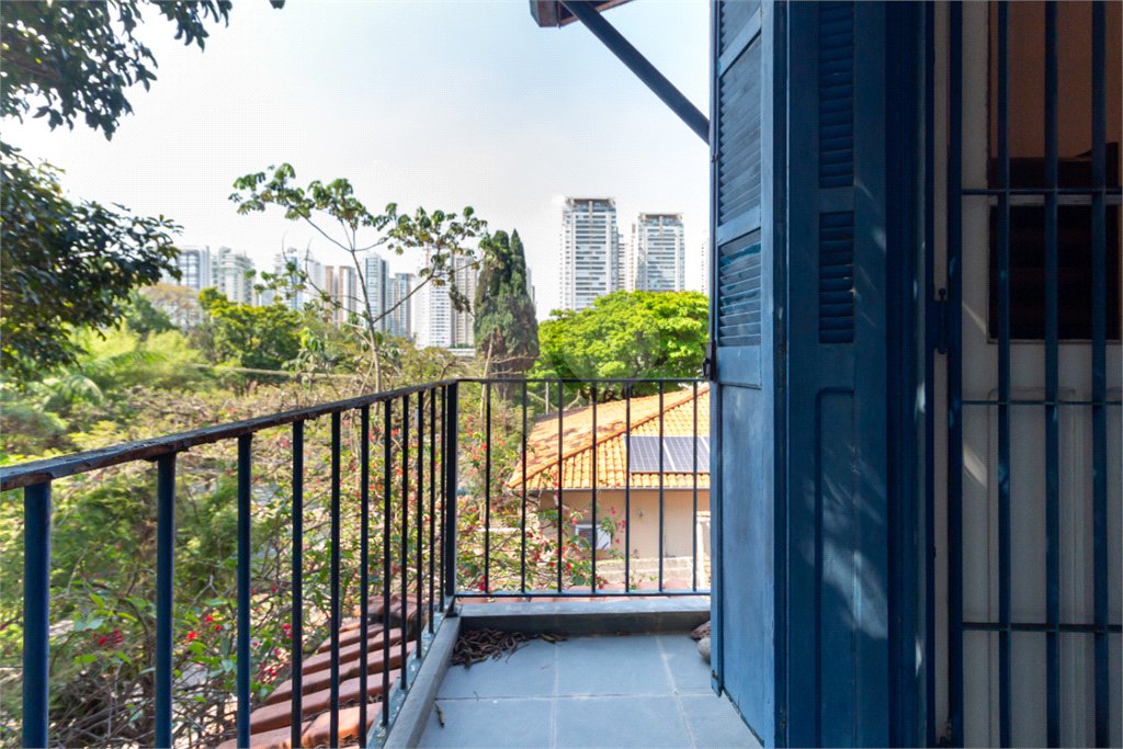Sobrado à venda com 2 quartos em Campo Belo, São Paulo, SP