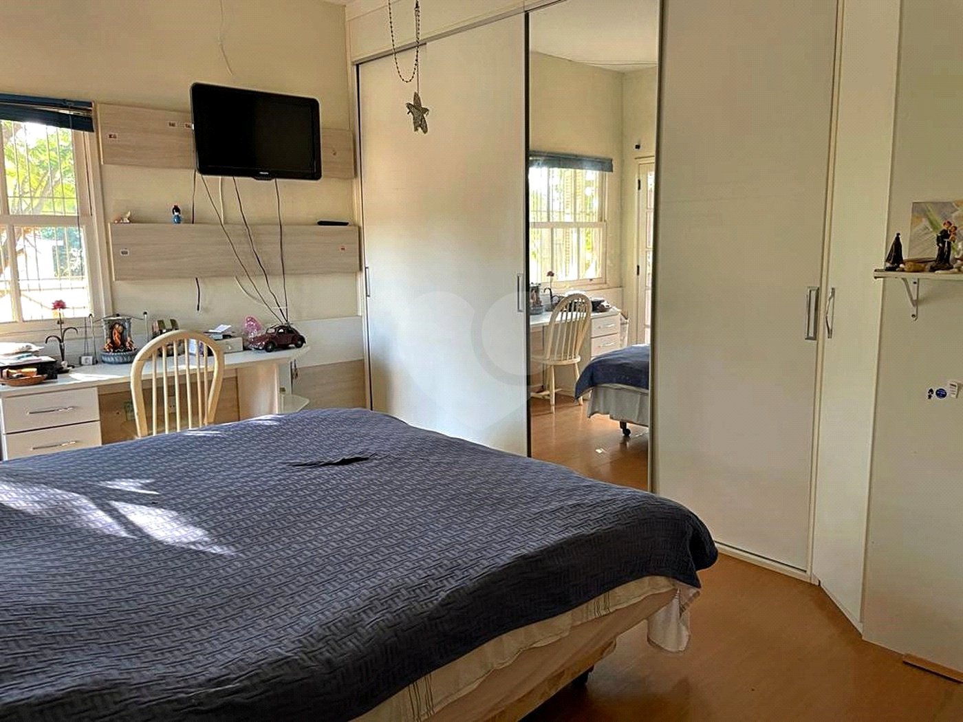 Casa à venda com 4 quartos, sendo 3 suítes,  no condomínio Terras de Santa Teresa, Itupeva - SP