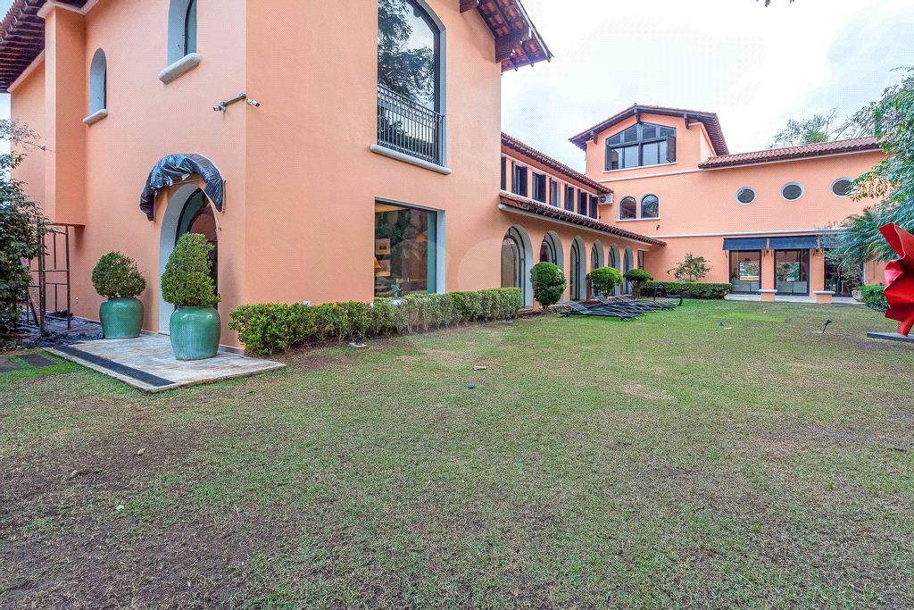 Sobrado à venda com 4 suítes em Jardim Guedala, São Paulo, SP