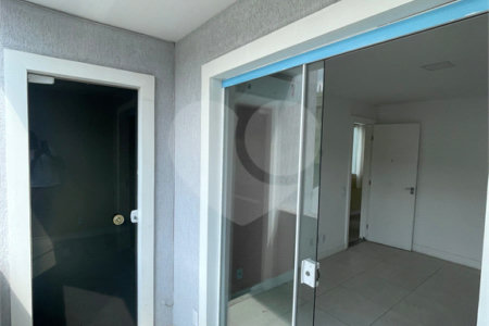 Casa à venda com 3 quartos, sendo 1 suíte, no condomínio Residencial Green Ville, Rio de Janeiro - RJ