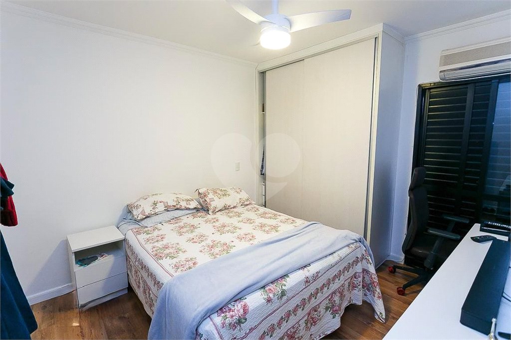 Apartamento à venda com 3 quartos, sendo 1 suíte,  em Paraíso do Morumbi, São Paulo, SP