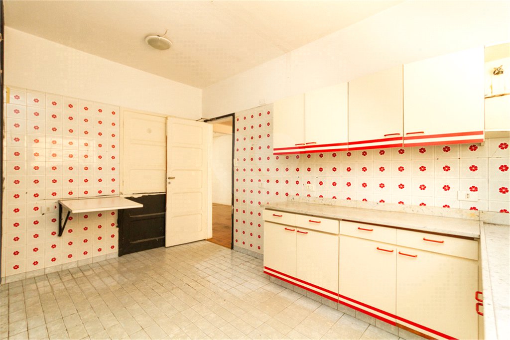 Sobrado à venda com 3 quartos, sendo 1 suíte, em Vila Olímpia, São Paulo, SP