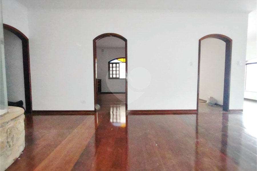 Sobrado à venda ou para alugar com 5 quartos, sendo 3 suítes, em Jardim França, São Paulo, SP