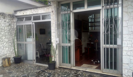Sobrado à venda com 5 quartos, sendo 1 suíte, em Planalto Paulista, São Paulo, SP