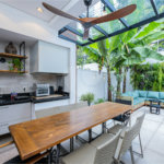 Casa à venda com 4 suítes no condomínio Bauhaus Village, São Paulo - SP