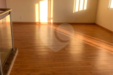 Casa à venda ou para alugar com 4 quartos, sendo 2 suítes, no condomínio Tereza Cristina, Jundiaí - SP