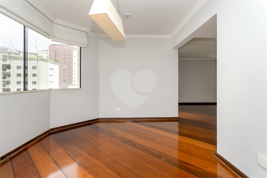 Apartamento à venda com 4 quartos, sendo 3 suítes, em Perdizes, São Paulo, SP