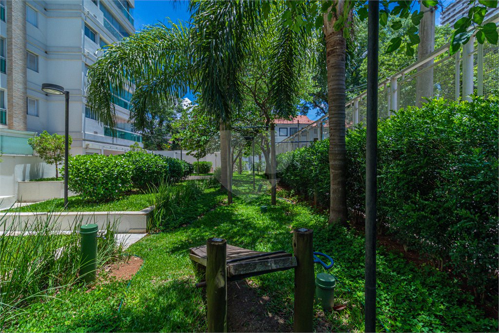 Apartamento à venda com 2 quartos, sendo 1 suíte, em Alto da Boa Vista, São Paulo, SP
