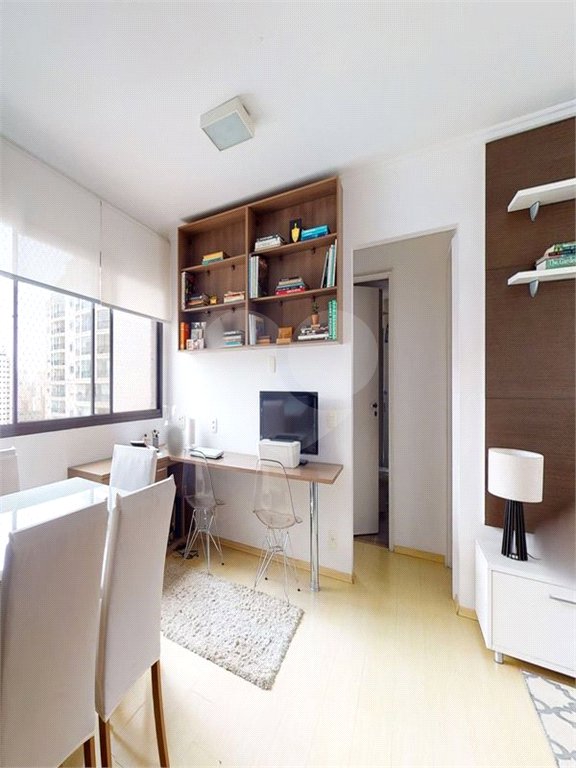 Apartamento à venda com 2 quartos, sendo 1 suíte, em Moema, São Paulo, SP