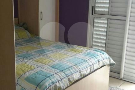 Sobrado à venda com 3 quartos, sendo 1 suíte,  em Vila Mazzei, São Paulo, SP