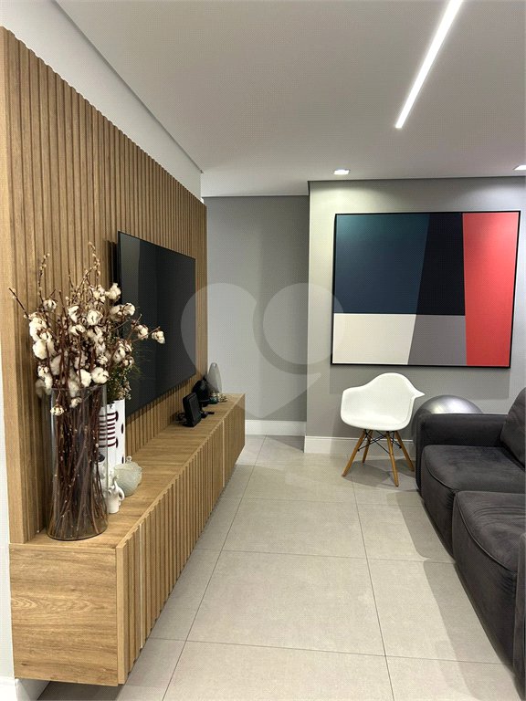 Apartamento à venda com 3 quartos, sendo 1 suíte, em Vila Scarpelli, Santo André, SP