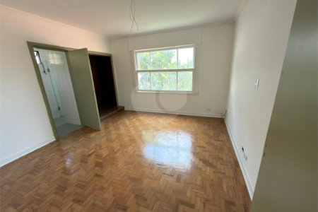 Sobrado para alugar com 6 quartos, sendo 2 suítes,  em Consolação, São Paulo, SP