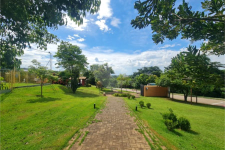 Casa à venda com 3 quartos, sendo 1 suíte, no condomínio Golden Park Residence, Sorocaba - SP