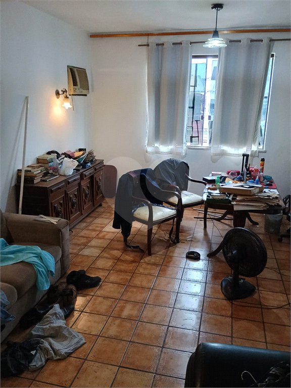 Casa à venda com 5 quartos, sendo 1 suíte, em Bangu, Rio de Janeiro, RJ