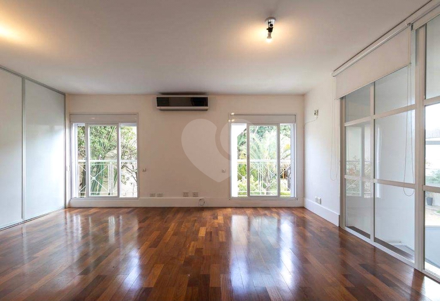 Casa à venda com 4 suítes no condomínio L`exclusive, São Paulo - SP