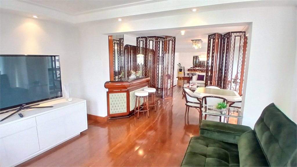 Apartamento à venda com 4 quartos, sendo 2 suítes, em Santana, São Paulo, SP