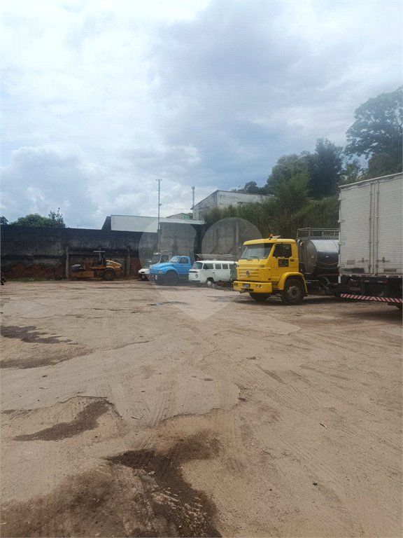 Terreno à venda com 1 suíte em Sítio Areião, São Paulo, SP