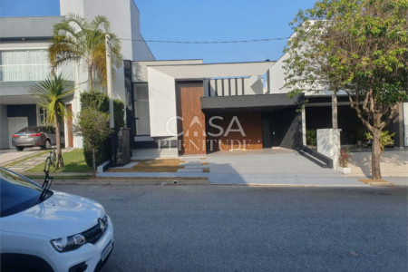 Casa em condomínio à venda com 3 suítes em Iporanga, Sorocaba, SP