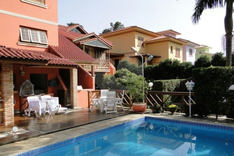 Casa à venda com 4 suítes em Horto Florestal, São Paulo, SP