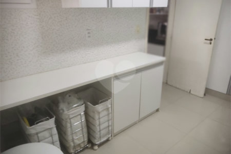 Chácara à venda ou para alugar com 3 quartos, sendo 1 suíte, em Chácaras Polozzi, Louveira, SP
