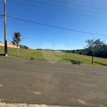 Terreno à venda com 1 suíte no condomínio Village Saint Charbel, Araçoiaba da Serra - SP