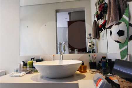 Apartamento à venda com 4 quartos, sendo 2 suítes, em Morumbi, São Paulo, SP