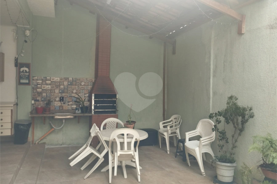 Casa à venda com 5 quartos, sendo 1 suíte, em Vila Medeiros, São Paulo, SP