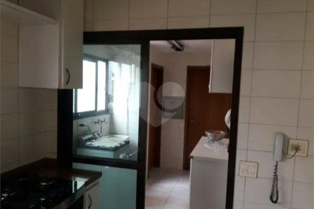 Apartamento à venda com 3 suítes em Santa Teresinha, São Paulo, SP