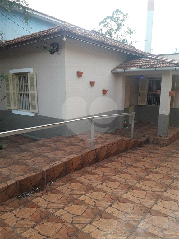 Casa Térrea à venda com 3 quartos em Jardim Nadir, São Paulo, SP