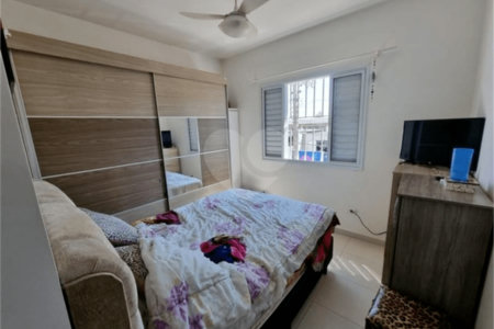 Sobrado à venda com 5 quartos, sendo 1 suíte,  em Vila Moraes, São Paulo, SP