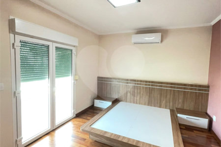 Casa à venda ou para alugar com 3 quartos, sendo 1 suíte, no condomínio Villagio Bella Citta, Mogi das Cruzes - SP