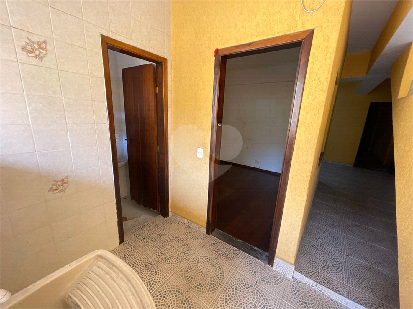 Sobrado à venda com 4 quartos, sendo 1 suíte, em Vila Nova Cachoeirinha, São Paulo, SP